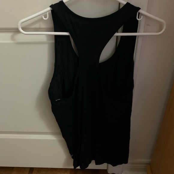 **2 for $20**🛍️OLD NAVY Active Black Workout Tank Medium - Picture 3 of 4